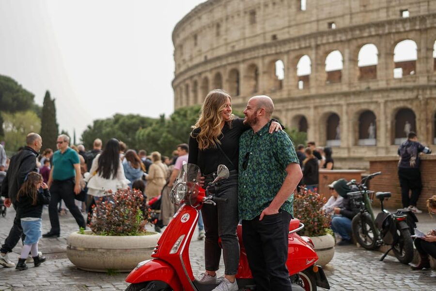 Rome Vespa Tour with Professional Photoshoot - Professional Photography: 20 Photos and Real Direction