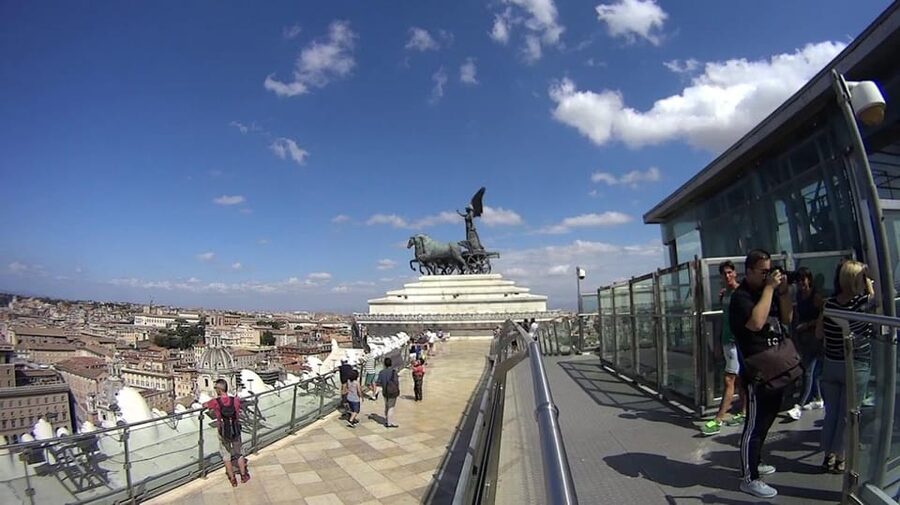 Rome: Vittoriano with Rooftop & Palazzo Venezia Hosted Entry - Palazzo Venezia Gardens and Museum: The Calm Follow-Up