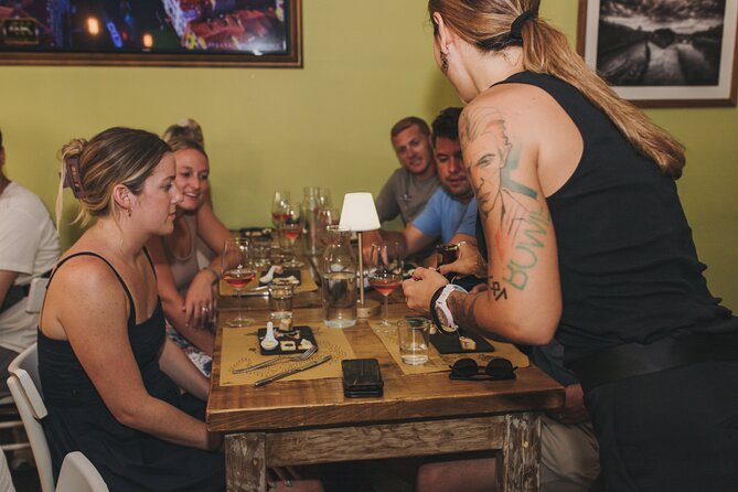 Rome: Wine Tasting in Trastevere with Food and Gelato - The food side: cold cuts, cheese, and why it works