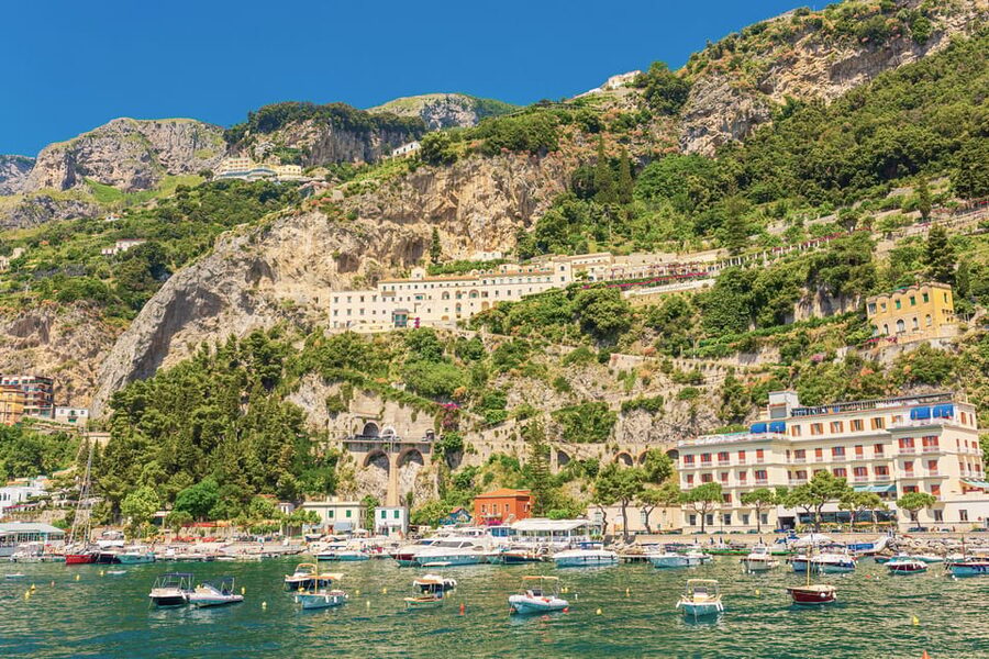 Round-Trip Ferry Ticket from Salerno to Amalfi and Positano - Timing and weather: what your captain can change