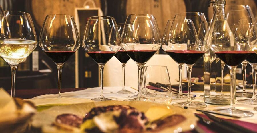 San Gimignano: Lunch or Dinner at a Winery with Wine Tasting - Practical notes that can make or break your visit