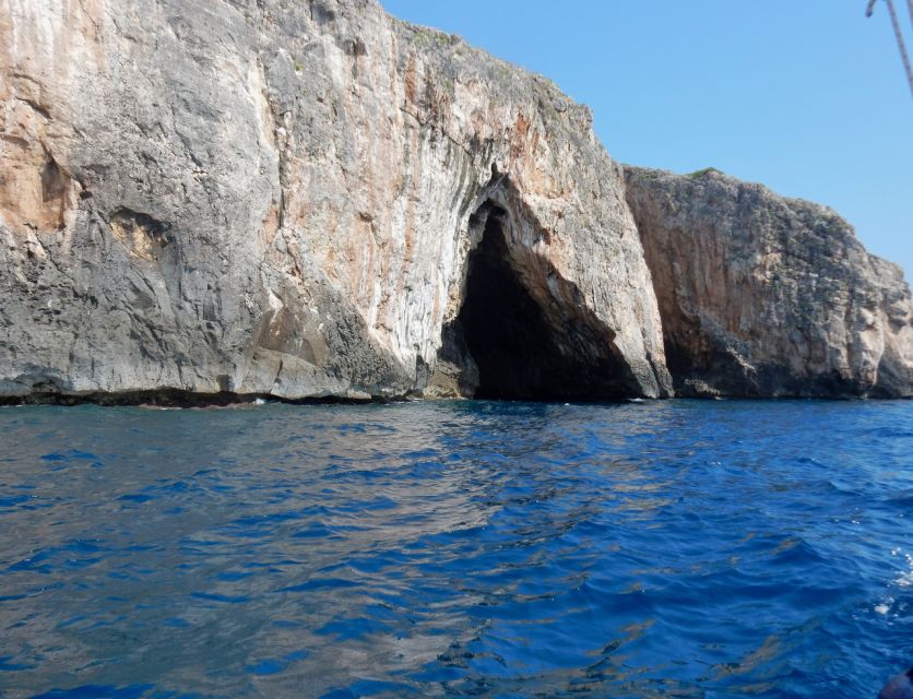 Santa Maria di Leuca: Caves Boat Tour - The cruise, the cave stops, and how close they actually get