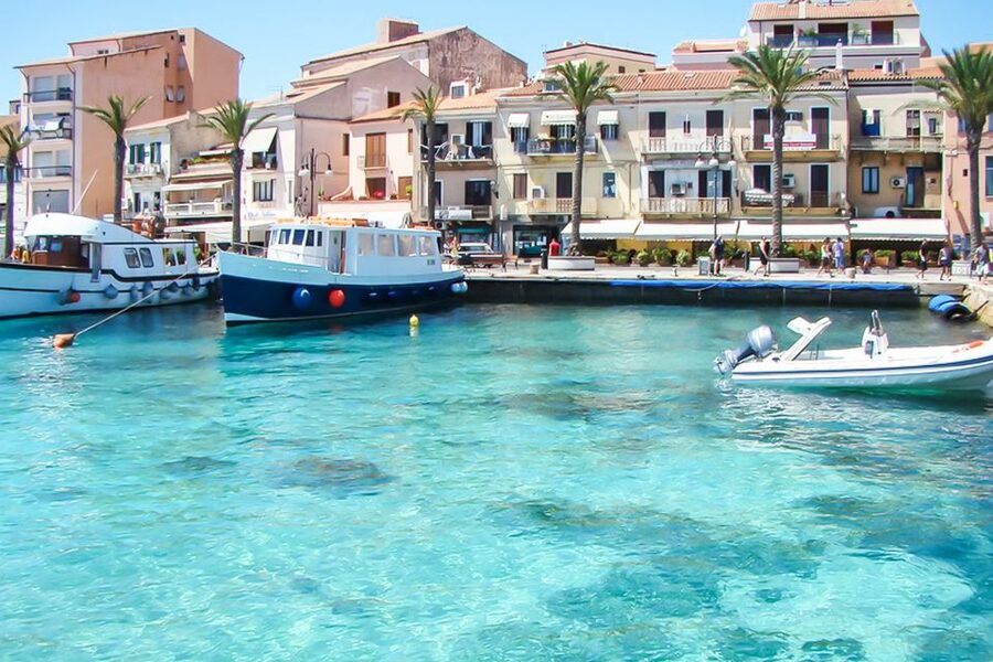 Sardinia: La Maddalena Archipelago Full-Day Trip by Boat - La Maddalena’s old lanes: church stop and caruggi time