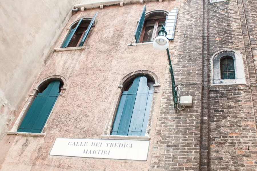 Secret Venice & Gondola Tour - FAQ
