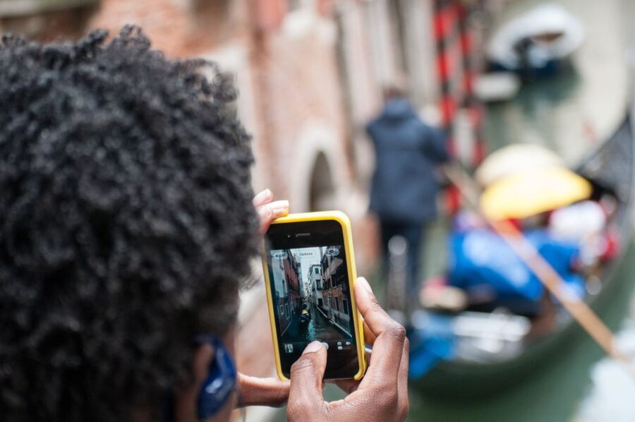 Secret Venice & Gondola Tour - From Venice Pavillon to tiny squares, with your guide as the “translator”