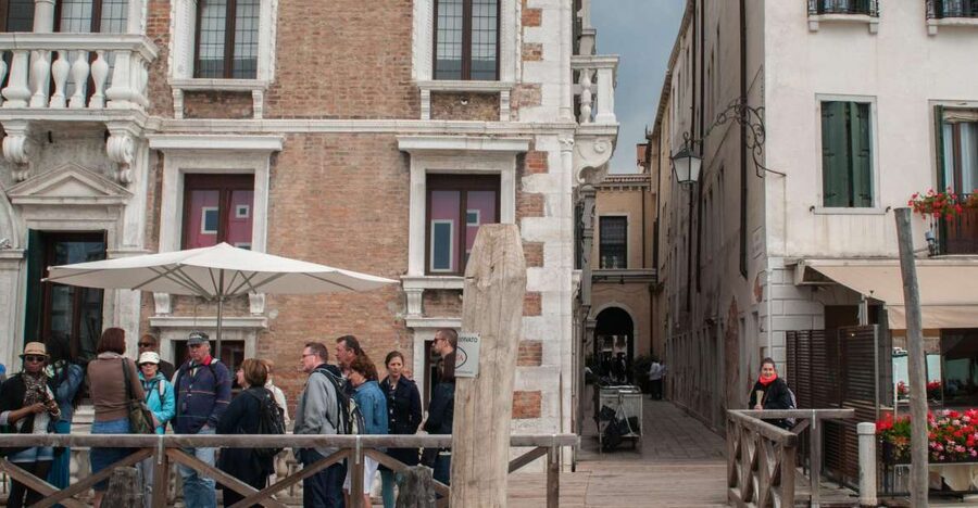 Secret Venice & Gondola Tour - San Fantin Church and the Scarpagnino to Sansovino connection