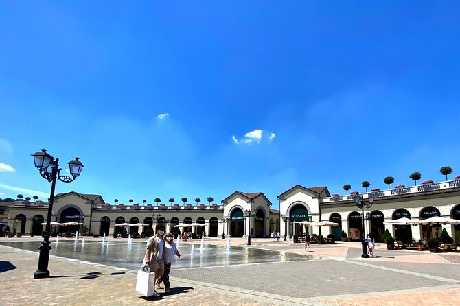 Serravalle Outlet Shopping Mall Shuttle Bus - Return ticket - How the Serravalle shuttle day works from Milan