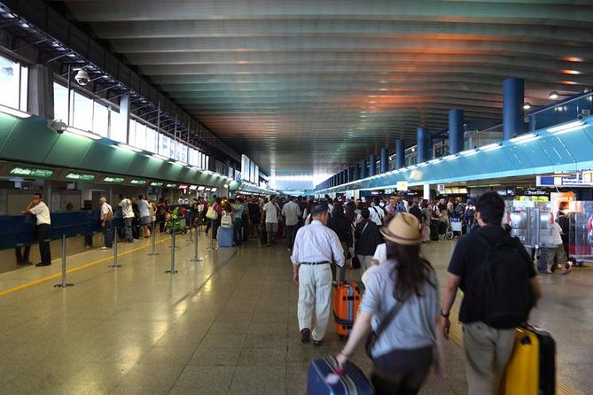 Shared Transfer from Civitavecchia Pier to Rome Hotel or Airport - Inside the AC 8-seat minivan, and the luggage rules that matter