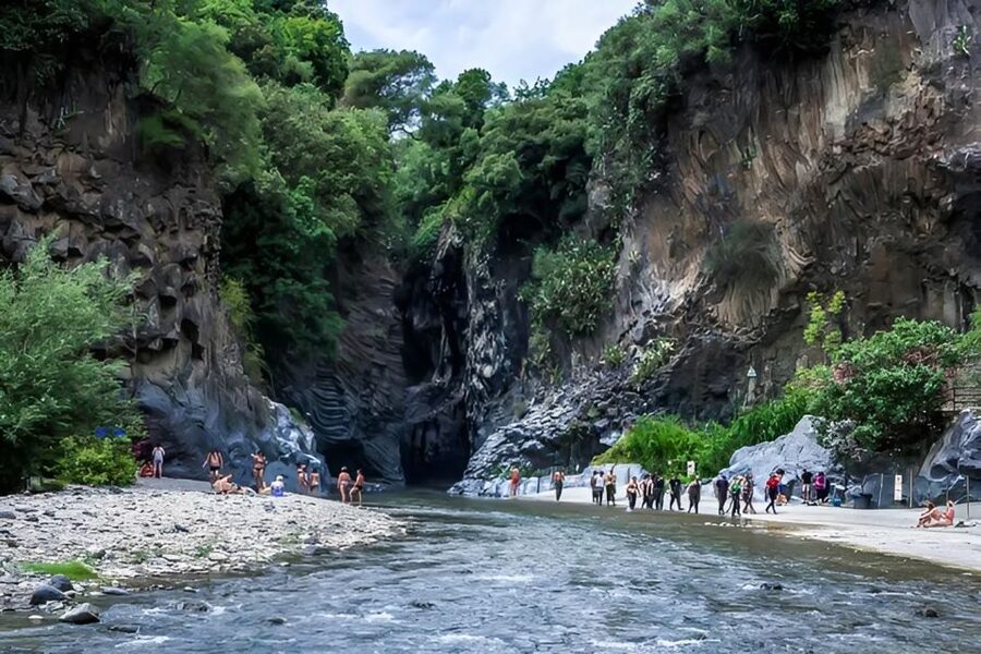 Sicily: Etna and Alcantara Gorges Full-Day Tour with Lunch - Lunch on Etna: filling, local, and timed right