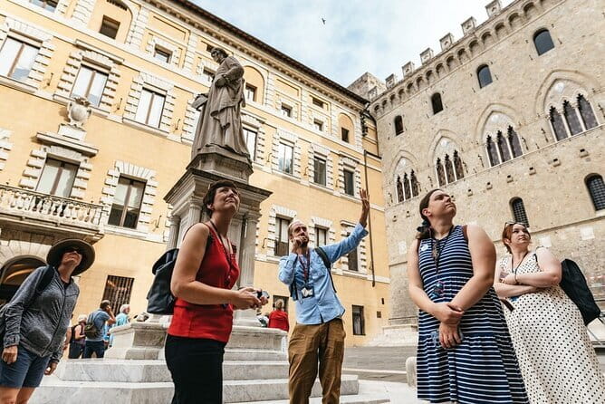 Siena and San Gimignano: Small-Group Tour with Lunch from Florence - Piazza del Campo and the Siena Duomo, plus the striped Duomo option