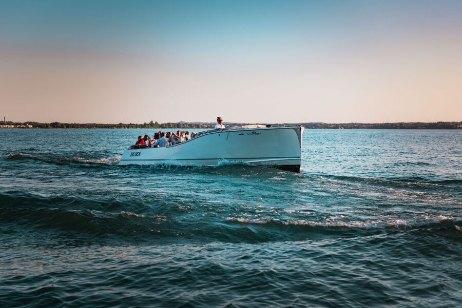 Sirmione: 25 Minute Boat Cruise around the Peninsula - Price and Value: Is $14 for 25 Minutes a Good Deal?