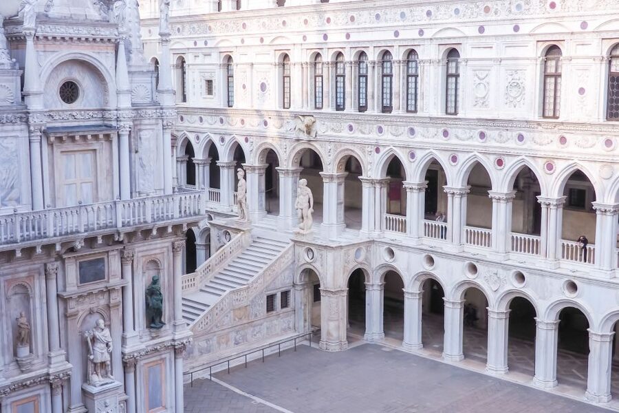 Skip-the-Line Guided Tour of Doge's Palace - Personal Audio System, Why It Matters in a High-Noise Place