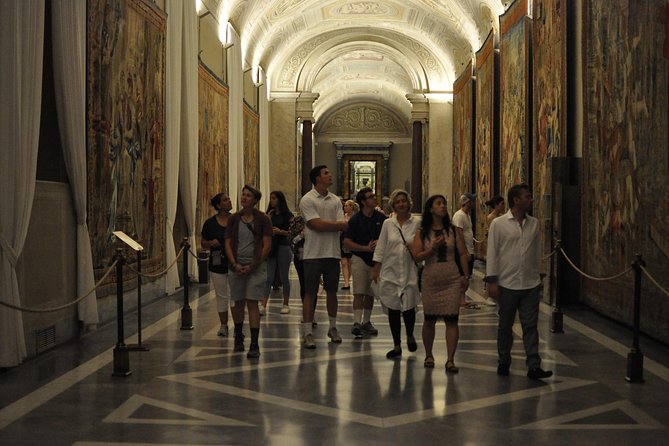 Skip the Line: Small Group Vatican & Sistine + Basilica Option - Sistine Chapel prep: what you’ll notice during the no-talking rules