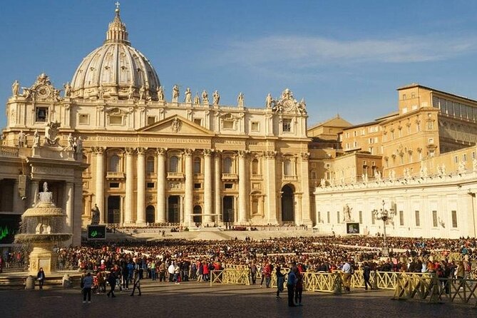 Skip-the-Line Ticket with Host - Vatican Museums & Sistine Chapel - Raphael Rooms odds and ends: why they may or may not happen