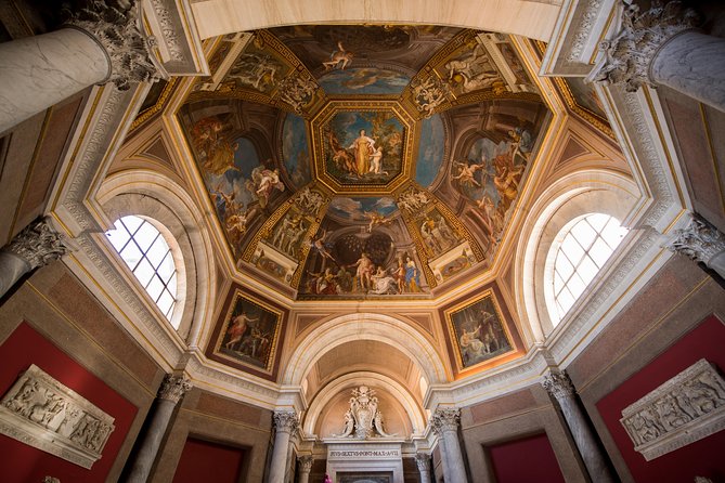 Skip the Line Tour: Vatican Museums and Sistine Chapel - Guides and hearphones: why some days feel great and others feel rushed