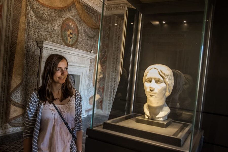Skip-The-Ticket-Line Vatican Museums & Sistine Chapel Entry - Raphael Rooms and Vatican story-telling: art tied to power