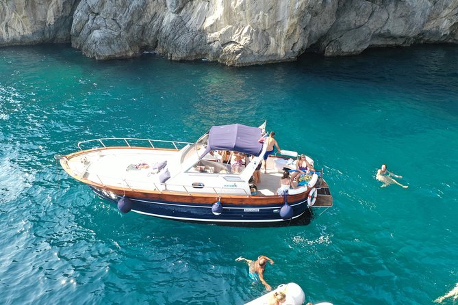 Small Group Boat Tour: Discover the Amalfi Coast from Positano - Sailing Past the Lovers’ Arch at Santa Croce