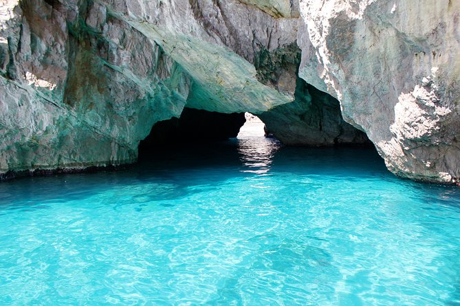 Small Group Capri Island Boat Ride with Swimming and Limoncello - Arco Naturale and Villa Malaparte, seen from the water