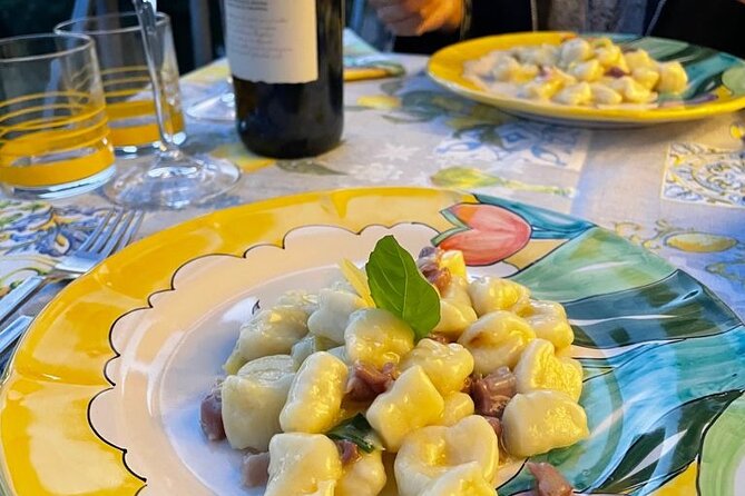Small-Group Cooking Class in Positano: Gnocchi, Tiramisù & Drinks - What you actually cook, plus the structured pace