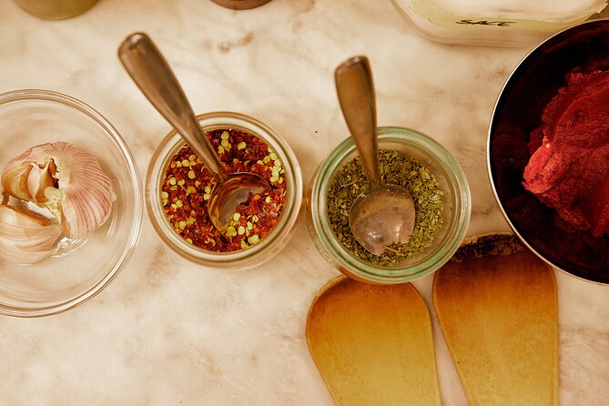 Small Group Cooking Class & Market Food Tour in Florence - What you cook: bruschetta, fresh pasta, sauces, and tiramisù