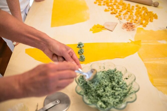 Small Group Pasta and Tiramisu Class at Local's Home in Venice - What you pay, and why it can be good value