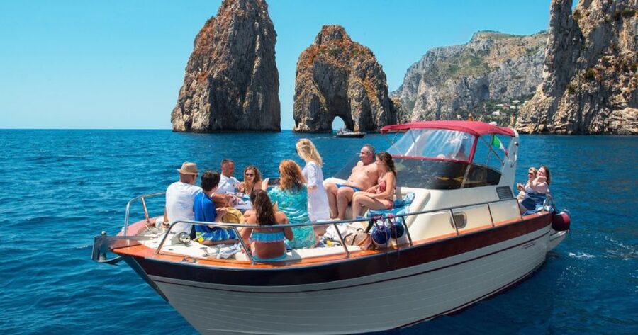 Sorrento: Capri and Blue Grotto Boat Cruise with Drinks - Why a Capri boat cruise from Sorrento feels more personal
