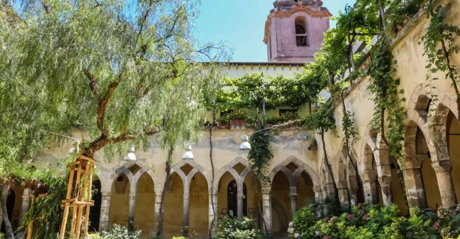 Sorrento: Guided Walking Tour & Limoncello Tasting - Getting Started at Piccadilly Pub, Finding Mario, and Setting the Pace