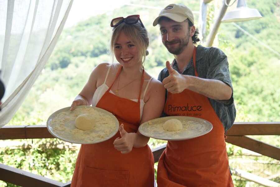 Sorrento: Pizza Lesson, Wine, and Limoncello at a Local Farm - Who this pizza lesson suits best