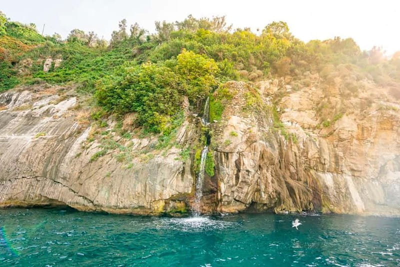 Sorrento: Positano & Amalfi Coast Small-Group Boat Tour - Positano free time: 75 minutes to fall in love, fast