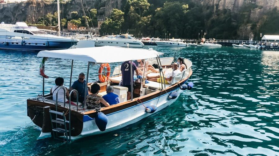 Sorrento: Sightseeing Cruise with Limoncello Tasting - A 2-hour sunset speedboat plan that fits Sorrento days