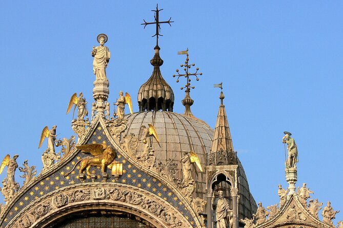 St. Mark’s Basilica Guided Tour with Venice Canals Gondola Ride - Bacino di San Marco: The Lagoon Basin Where the Tour Starts the Water Story