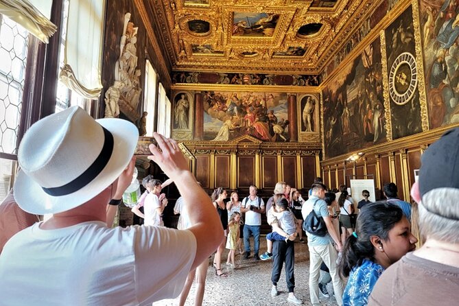St Mark's, Doge's Palace, with Murano and Burano & Gondola Ride - Price and value: what you’re really paying for