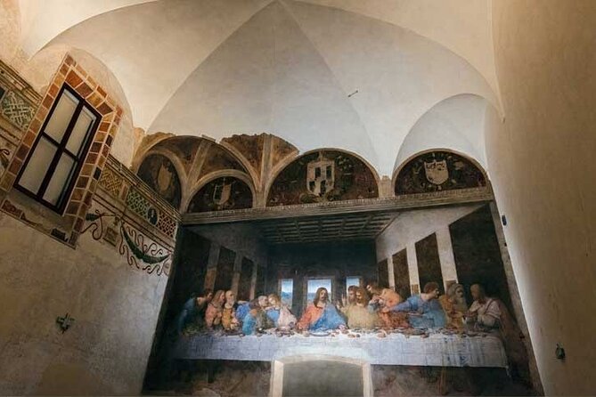 Step Into History: Leonardo Vinci's Last Supper Tour - Getting to the meeting point fast, before validation eats your minutes