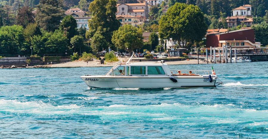 Stresa: 3 Borromean Islands Hop-On Hop-Off Boat Tour - A self-paced Borromean day from Stresa