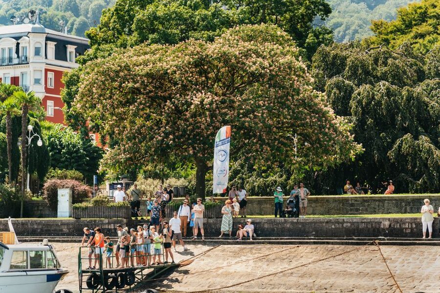 Stresa: 3 Borromean Islands Hop-On Hop-Off Boat Tour - Isola dei Pescatori: lunch on a real, year-round island