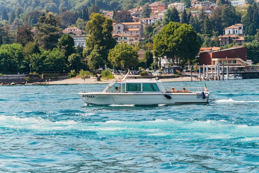 Stresa: 3 Borromean Islands Hop-On Hop-Off Boat Tour - Isola Madre: gardens, birds, and the puppet collection