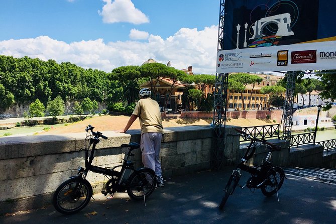 Sunrise in Rome: Small Group E-Bike tour with Italian Breakfast - The long stretch of Rome surprises, what that actually means