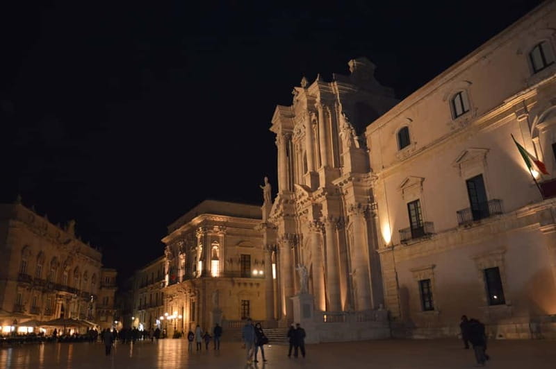 Syracuse: Ortigia and Neapolis Guided Walking Tour - Ortygia Island: lime-white streets, religion, and sea air