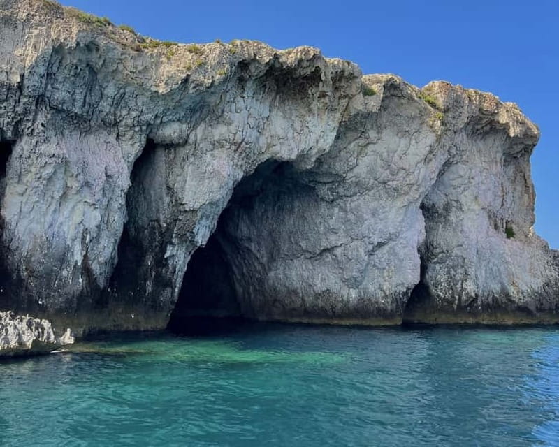 Syracuse: Ortigia Island and Sea Caves Boat Tour with Drinks - The Prosecco toast, and why it fits this kind of tour