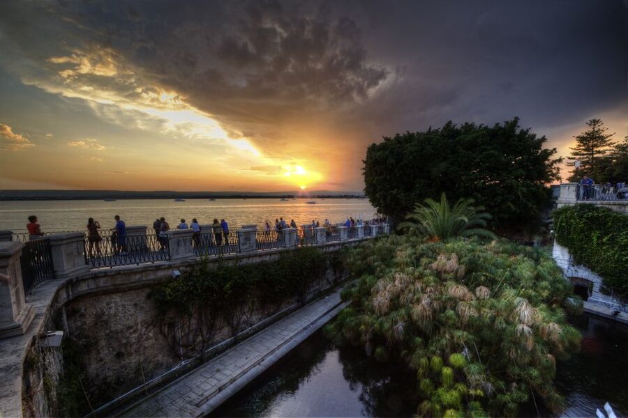 Syracuse: Ortigia Private Walking Tour - Ortigia in 2 hours: what you gain (and what you don’t)