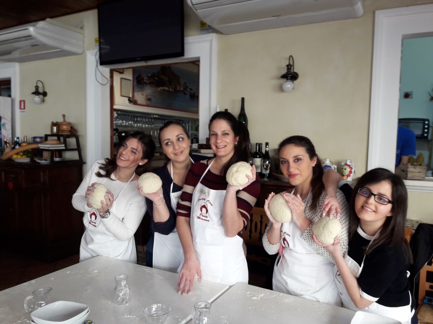 Taormina: Half-Day Pizza Making Class - Sauce and Toppings: Simple Choices, Better Results