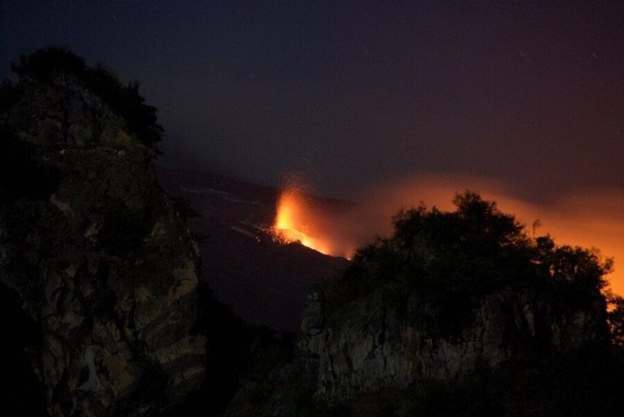 Taormina: Mount Etna Sunset Tour with Cave Visit and Tasting - The Van Ride Up: Timing, Comfort, and Why the Schedule Works