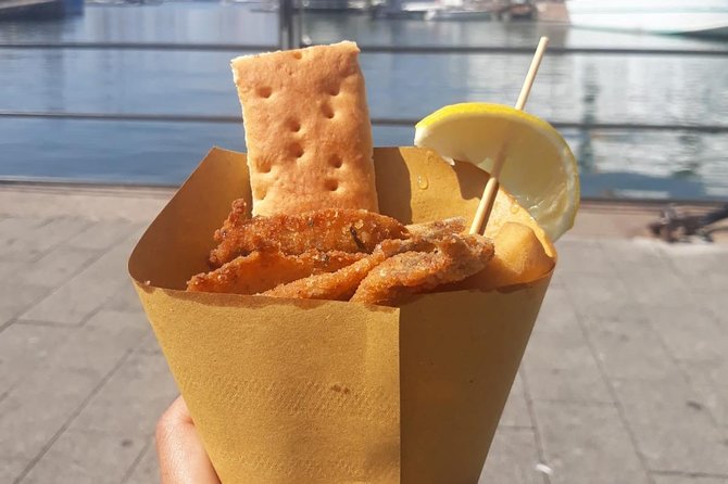 Taste Genoa: A Full Meal Walking Food Tour by Do Eat Better - Stop 1: Chiesa di San Pietro in Banchi and Genoa’s pesto DNA