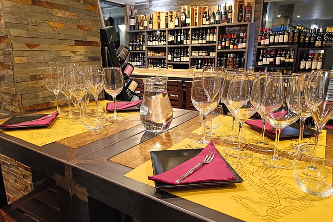 Taste of Lake Como: 4 Wines Paired with Local Cheese Charcuterie - What this tasting feels like in real life