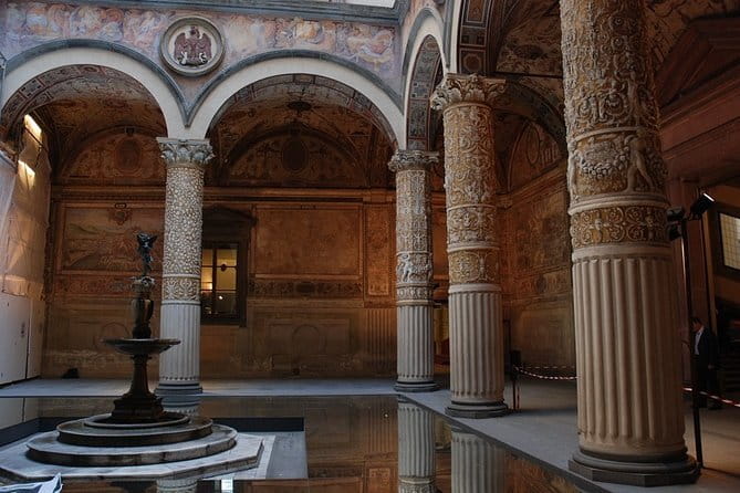 The Best of Florence Walking Tour in a Small Group - Small-group Florence, with a guide you can actually hear