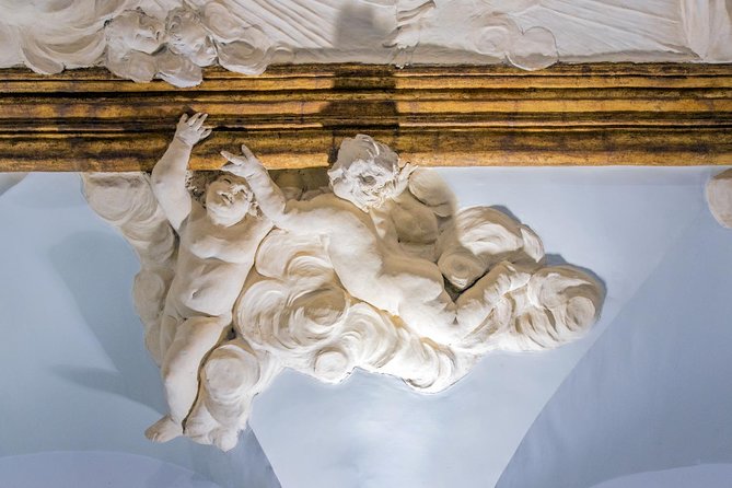 The Great Opera Arias Concert at Palazzo Poli - Trevi Fountain - Inside Palazzo Poli, a close-up salon for famous arias