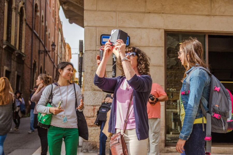 The Highlights of Verona Small Group Walking Tour - Piazza dei Signori: where the story shifts from street life to power