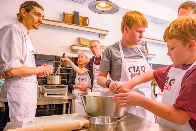 The Italian Way: Pizza and Gelato Class with Unlimited Wine - Small-group coaching, social energy, and the take-home certificate
