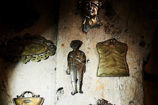 The Skull with the Ears: the Cult of the Dead in the Church of S. Luciella - Frescos, Plaster, and the Breathe Art Association Restoration Story