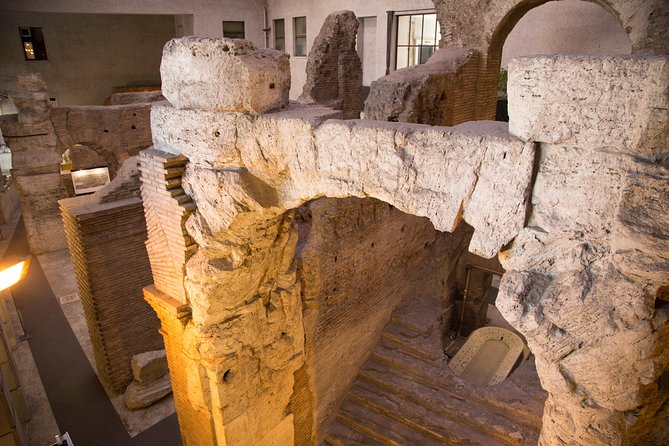 Ticket to Piazza Navona Undergrounds Stadium of Domitian - Audio guide matters: handheld pacing, clear English, and device quirks